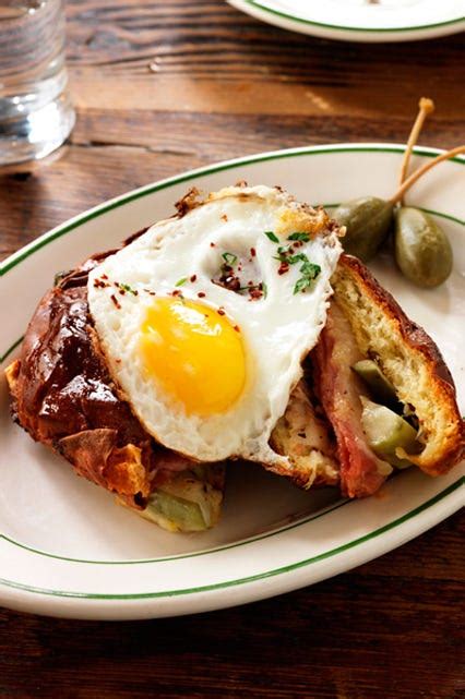 Breakfast near me it the place to go when you wake up in the morning and looking for something to grab around you. Best NYC Brunch Restaurants - Delicious Breakfast Spots