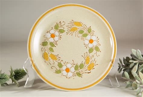 3 Vintage Dinner Plates With Floral Pattern Prairie Flowers