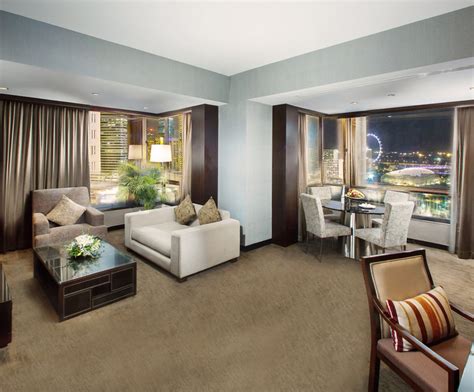 Peninsula Excelsior Hotels Premier Deluxe Suite Room Official Website