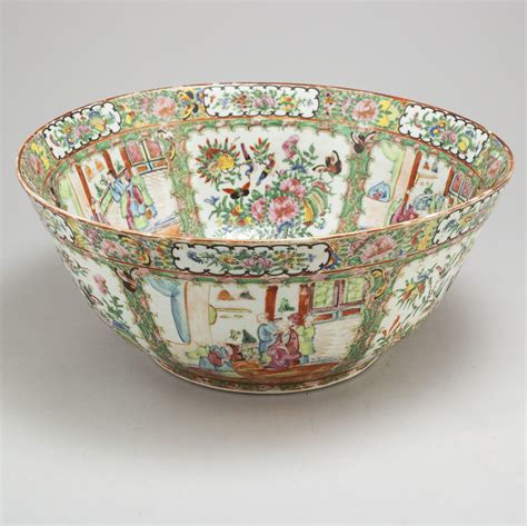 A Famille Rose Canton Punch Bowl Qing Dynasty Late 19th Century Bukowskis