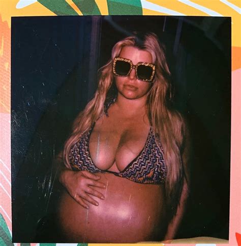 Jessica Simpson Dons A Bikini To Show Off Her Baby Bump As Her Due Date