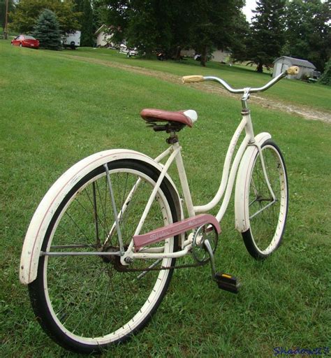 1960s Schwinn Hollywood Pinkwhite Ladies Cruiser Bicycle Vintage