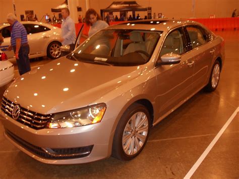 Carjunkies Car Review First Drive 2013 Volkswagen Passat Tdi