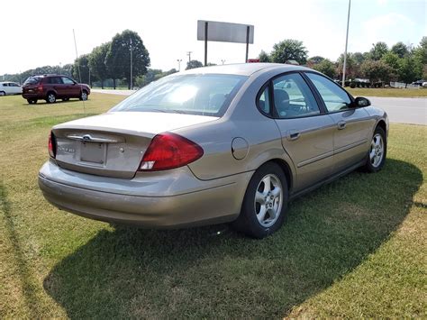 Pre Owned 2003 Ford Taurus Ses Fwd 4dr Car