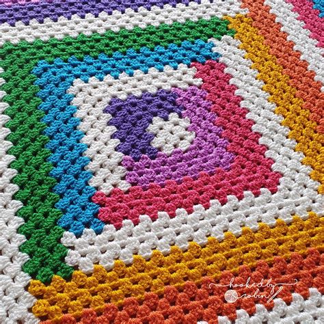 Crochet Log Cabin Granny Square Blanket Written Pattern — Hooked By Robin