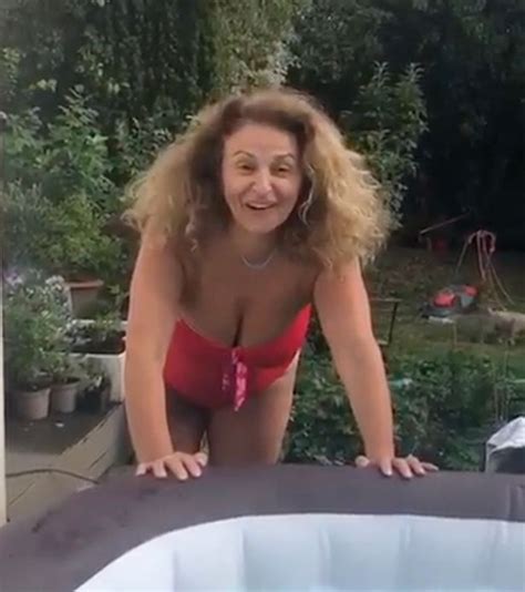 Loose Womens Nadia Sawalha Sizzles In Skimpy Swimsuit In Hilarious Clip Daily Star