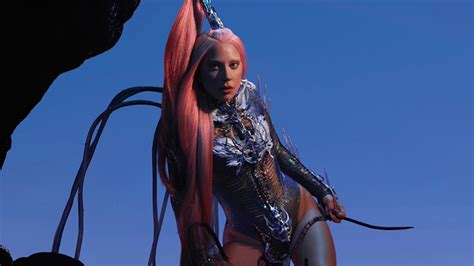 Зарубежный поп музыка для танцев. Confira análise faixa a faixa de Chromatica de Lady Gaga