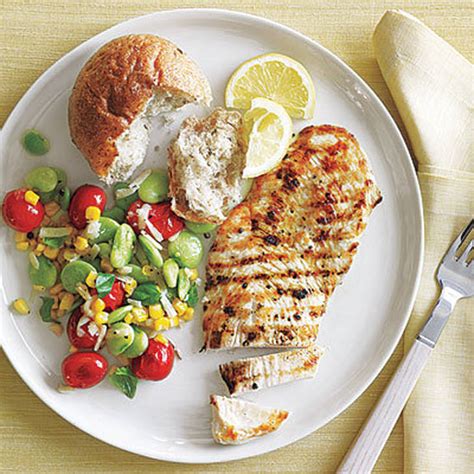 I like to alternate pieces of meat, chicken, or seafood with bell pepper and onion pieces, zucchini slices, cherry tomatoes, and/or small mushrooms. A 15-Minute, 3-Course, 980-Calorie Meal Recipe | Recipes ...