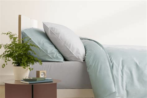 We weigh out the pros and cons of various options so you can choose what's best for you. The 10 Best Places to Buy Bedding