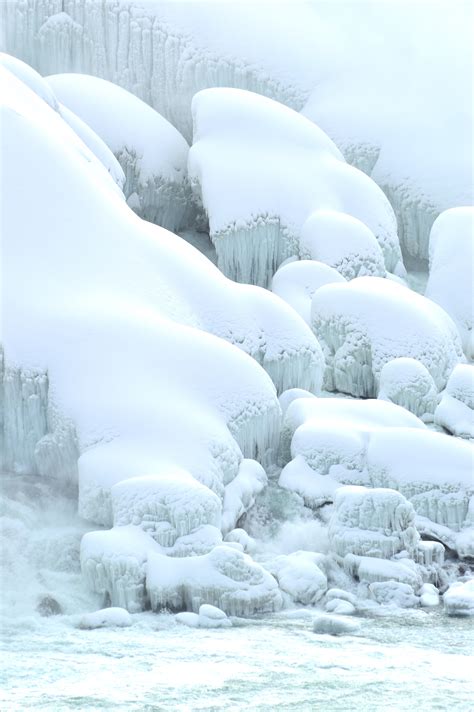 무료 이미지 날씨 겨울 왕국 북극의 시즌 바위 눈보라 동결 나이아가라 폭포 북극해 아메리칸 폭포 지질 학적 현상 아이스 캡 겨울 폭풍 북극 얼음