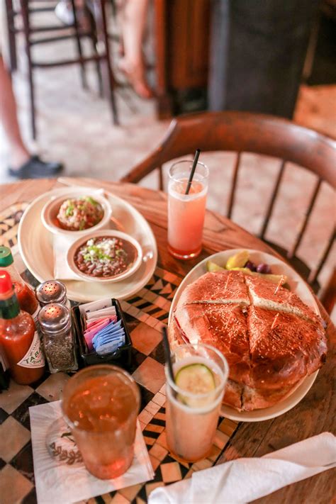 16 Must Eat New Orleans Restaurants For First Time Visitors Dinner
