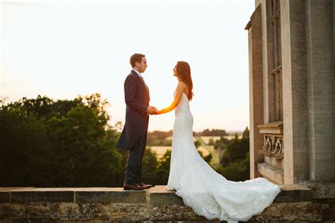 Harlaxton Manor Wedding With Colourful Hindu Ceremony