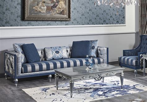 Leder lässt ihr liebstes sitzmöbel elegant aussehen. Casa Padrino Luxus Barock Chesterfield Sofa Blau / Silber ...