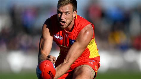 A dislocated jaw is abnormal alignment between the mandible and the skull, which are connected by the temporomandibular joints, while a broken jaw is a fracture of the mandible. AFL 2018: Sam Day Gold Coast Suns, comeback from ...