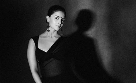 Experience The Unmatched Glamour Of Alia Bhatt As Queen Jaw Dropping Pictures Inside