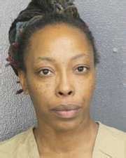Krystal Simone Davis Arrested Booked 04 27 2022 Arrest Files