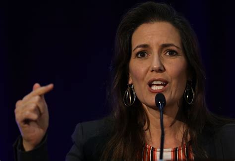 oakland mayor warns city of upcoming immigration raids after receiving intel huffpost