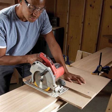 While cordless power saws are available, the corded circular saw is the most common type for home use and difficult jobs. 9 Homemade Circular Saw Jig Plans You can Diy Easily