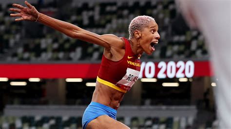Yulimar Rojas Smashes Triple Jump World Record With 1567m Nbc Olympics