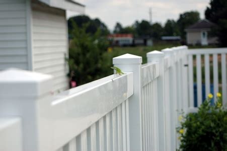 How to cut vinyl fencing. Wood vs Vinyl Fence Pros and Cons | DoItYourself.com