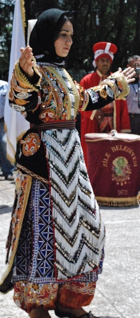alevi turkmen popular costumes costumes around the world turkmenistan group costumes