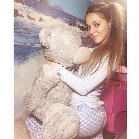 Sexy Girls Love Cuddling With Teddy Bears 39 Pics