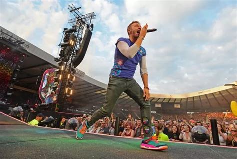 Coldplay S Chris Martin On How The Hampden Fans Convinced Him The Band