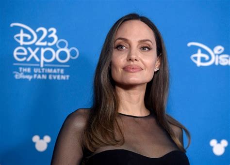 Angelina Jolie Età Altezza Biografia Filmografia E Figli Contatti