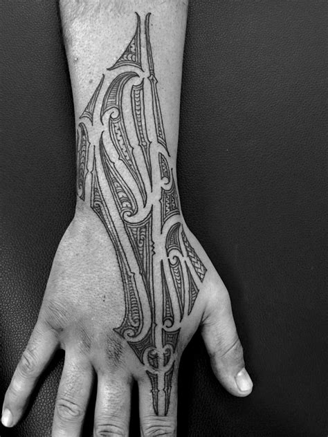 Maori Tattoo Gallery Kiwi Tattoo Designs Zealand Tattoo