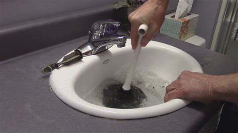 Unclogging A Bathroom Sink Bathroom Sink Quick Fix How To Remove And