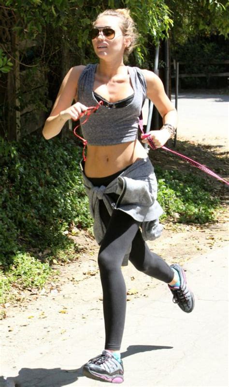 Miley Cyrus Work Out Look Going Out Outdoor Workouts Running