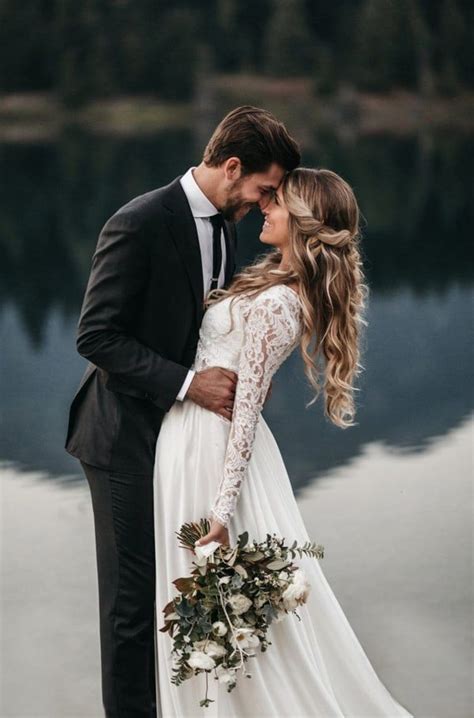 20 Must Have Bride And Groom Wedding Photo Ideas Oh The Wedding Day