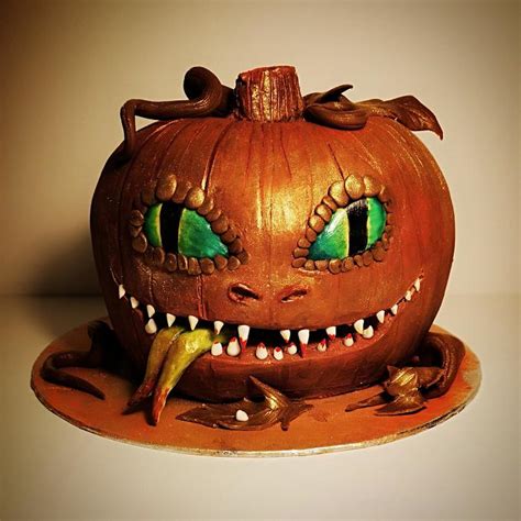 Spooky Snake Pumpkin Decorated Cake By Linze Clark Cakesdecor