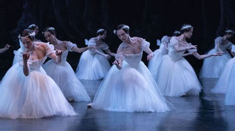 Video Giselle à Lopéra De Paris Un Ballet éternel à Voir En