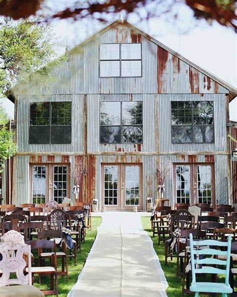A barn is not as easy to decorate as a reception hall or garden that may frequently host weddings. 11 Rustic Wedding Venues to Book for Your Big Day | Martha ...