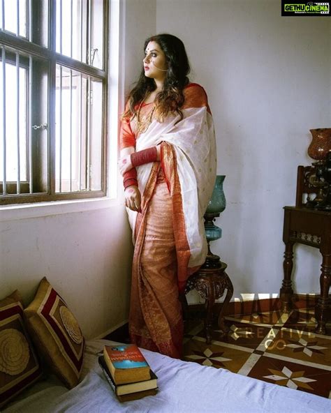 Actress Namitha Instagram Photos And Posts November 2021 Gethu Cinema