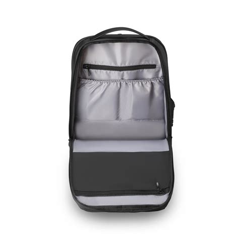 mark ryden guard anti theft and usb charging laptop backpack mr9000