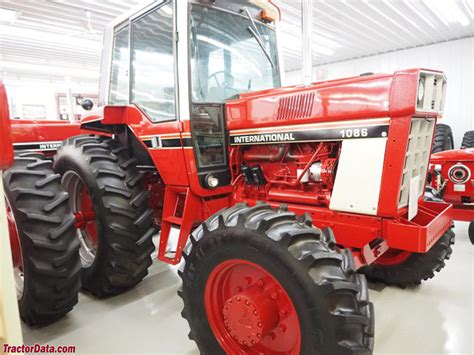 International Harvester 1086 Tractor Photos Information