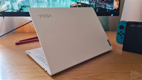 Lenovo Yoga Slim 7i Carbon Quick Review Lightweight Sleek