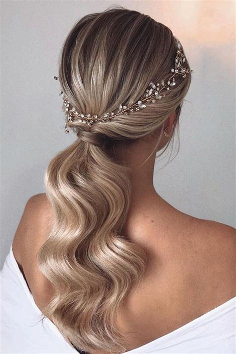 Mother Of The Bride Hairstyles 63 Elegant Ideas 2020 Guide In 2020
