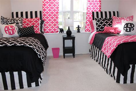 Pink Dorm Room Ideas Exist Clothingd0wa