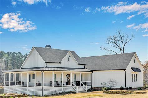 3 Bed Modern Farmhouse Plan With Open Concept Layout And A Bonus Room