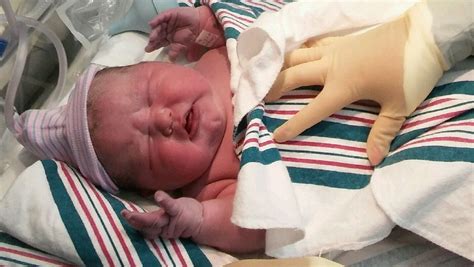 Florida Woman Gives Birth To 13 Pound 5 Ounce Baby