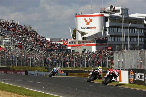mce british superbike race results from brands hatch roadracing world magazine motorcycle