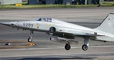 F-5E墜海／F-5E戰鬥機再失事！2飛官跳傘失聯搜救中 在台服役逾40年「22名飛官殉職」 | CTWANT | LINE TODAY