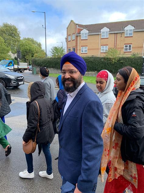 Photos Show Hundreds Take To The Streets Of Bristol For Sikh Celebration Bristol Live