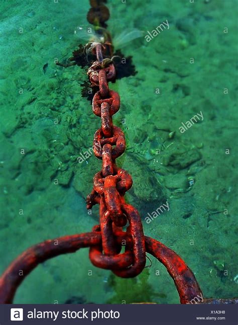 Anchor Chain Underwater Stock Photos And Anchor Chain Underwater Stock