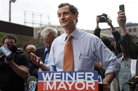 Weiner Sticking With Aide After ‘slutbag’ Rant Tpm Talking Points Memo