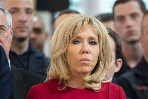 Her marriage to macron is regarded as unconventional by many due to. Brigitte Macron : Pourquoi elle a piqué une grosse colère ...