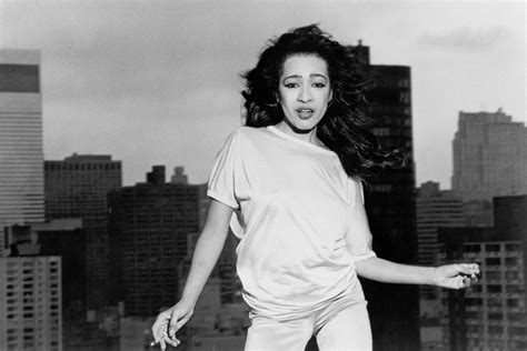 Ronnie Spector Ronettes Singer And Ultimate Girl Group Icon Dead At